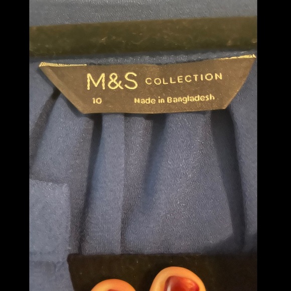 Meghan Markle - Marks and Spencer Shift Dress - Picture 4 of 4